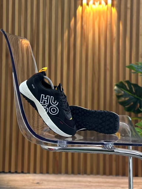 Hugo Urban Black