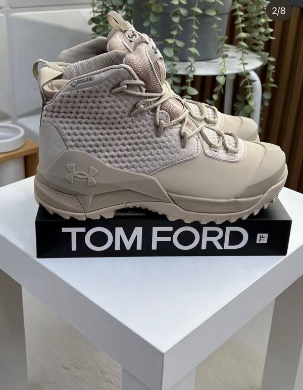 Under Armour Gore-Tex Beige