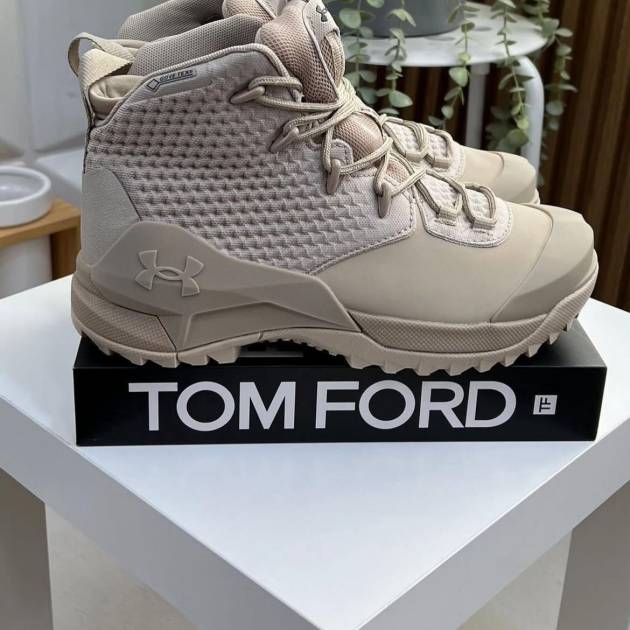 Under Armour Gore-Tex Beige