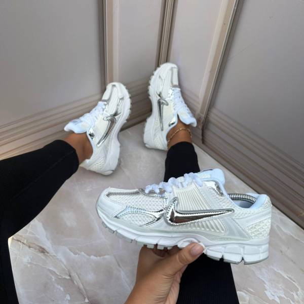 Nike P-6000 Blanco/Plateado – Unisex