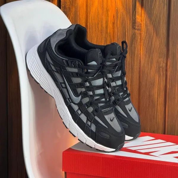 Nike P-6000 Negro/Gris – Running Urbano